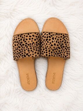 Soda Leopard Print Slide Sandals Size 8 | Cheetah Animal Print Flat Slides